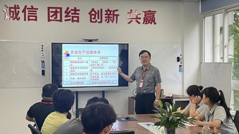 自考本科快速拿证，费用构成及影响因素揭秘