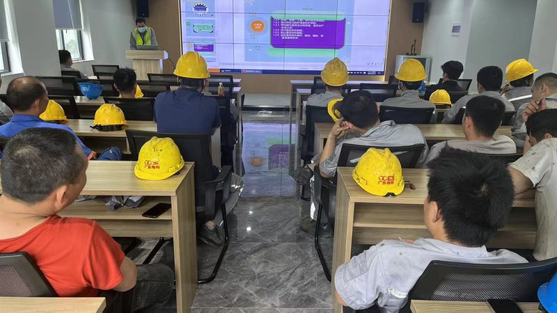电工证报考：流程解析与费用概览**